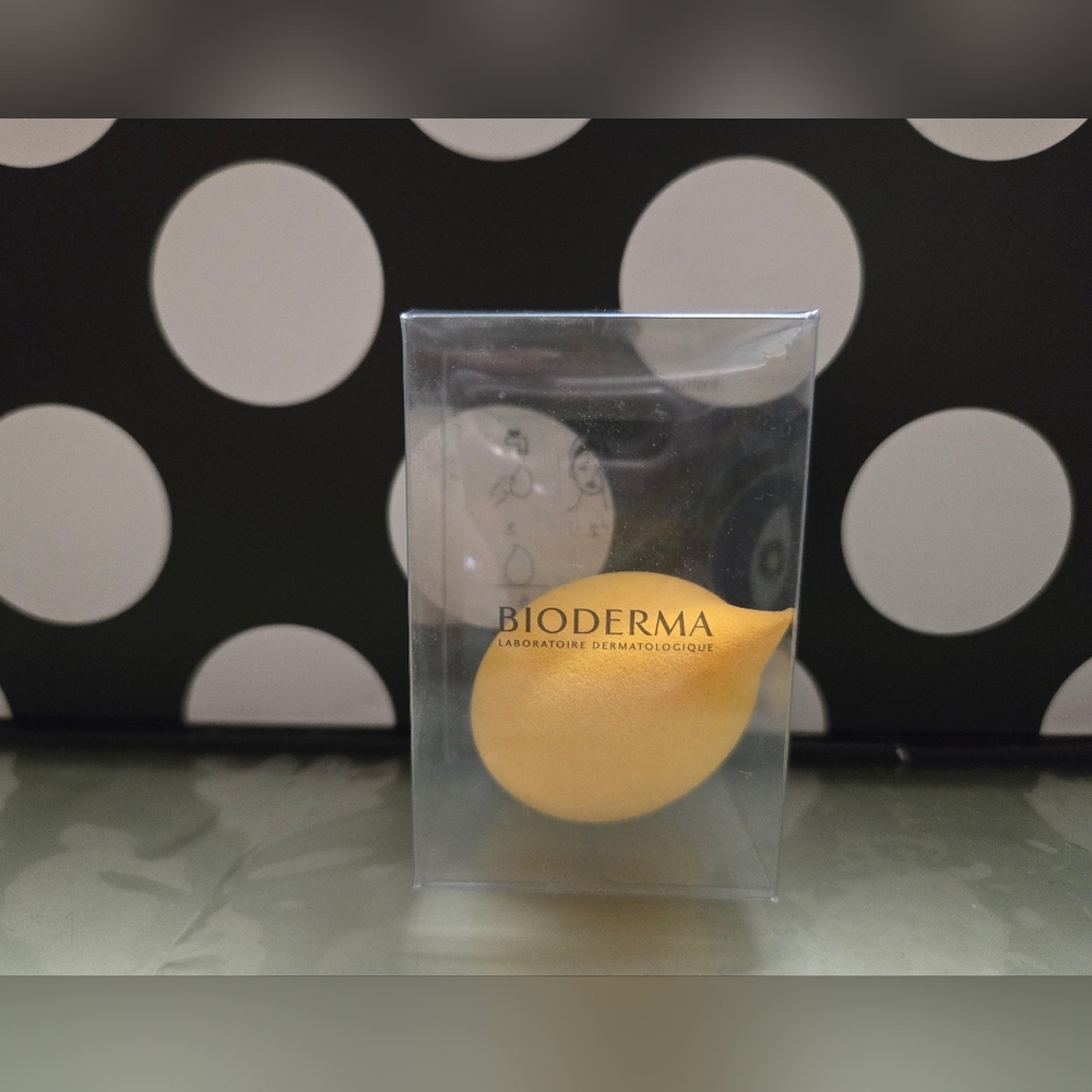 10/$25✨️Bioderma Makeup Sponge✨️